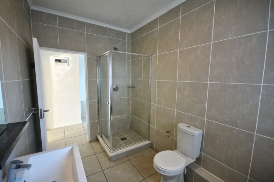 To Let 3 Bedroom Property for Rent in Sandown Western Cape